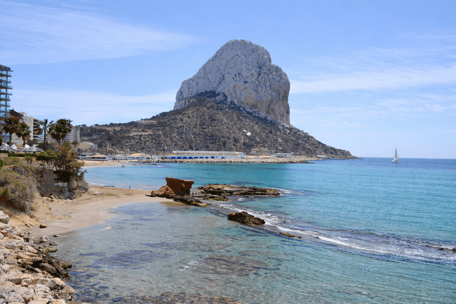 3. Gastronomy and relax: Port coves